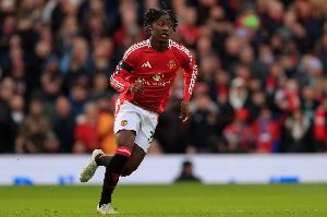 瑞士天空：那不勒斯计划冬窗租借梅努，愿给他提供更多比赛时间