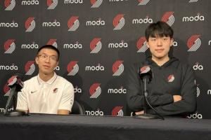 采访时怎么想到那么多古话的?杨瀚森:想让翻译记住2005魔童降世