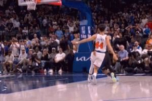  战术很好但是！独行侠后场连续短传 布威冲刺前场绝平但进攻犯规